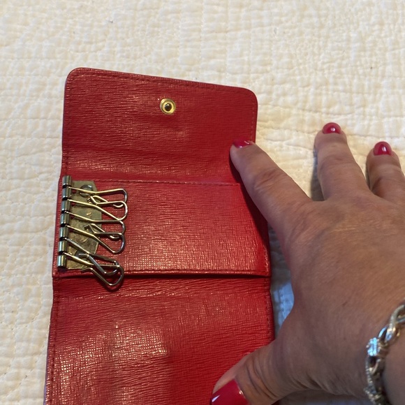 EUC Furla key holder in beautiful red color - Picture 3 of 3